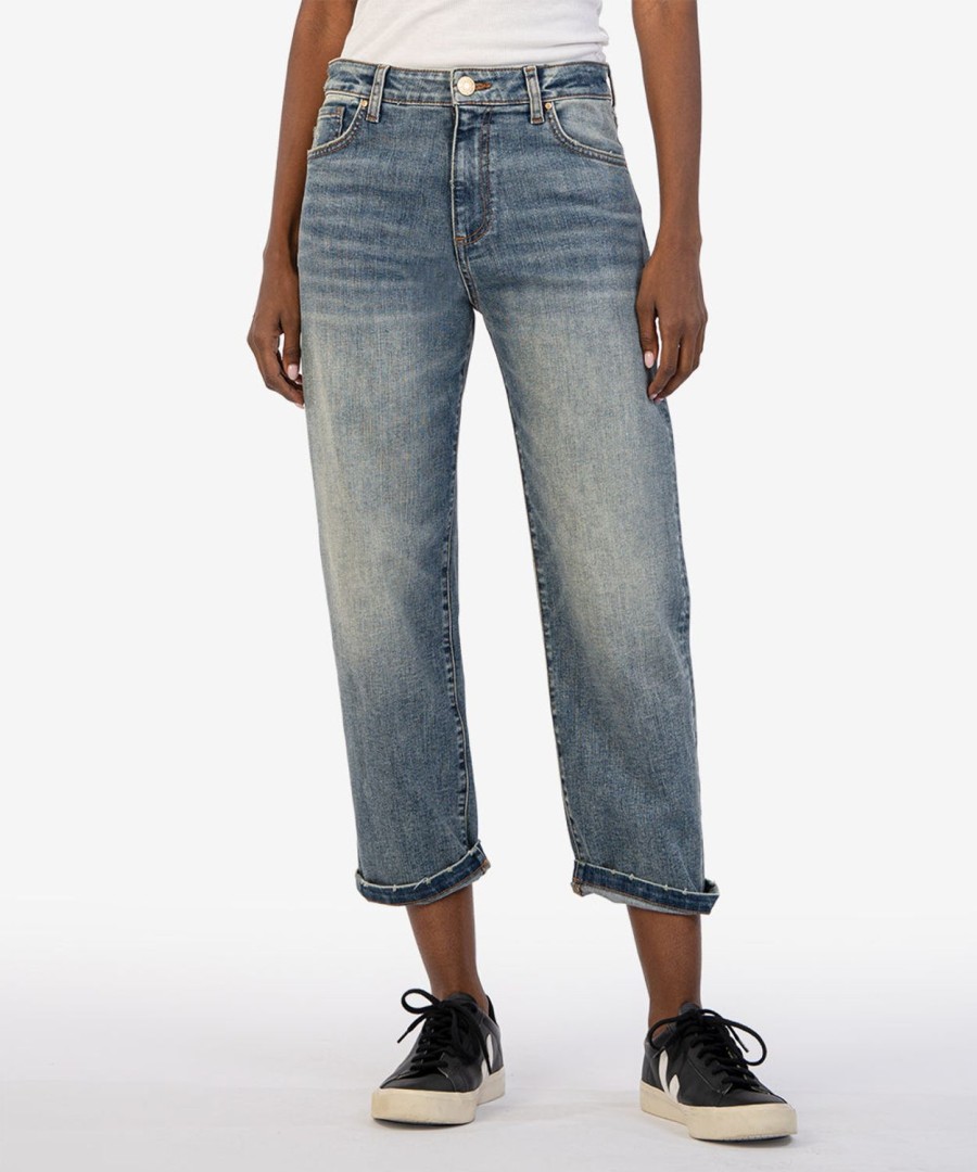 Denim Kut from the Kloth | Sienna Baggy Boyfriend Crop Shaped W/Med Base Wash