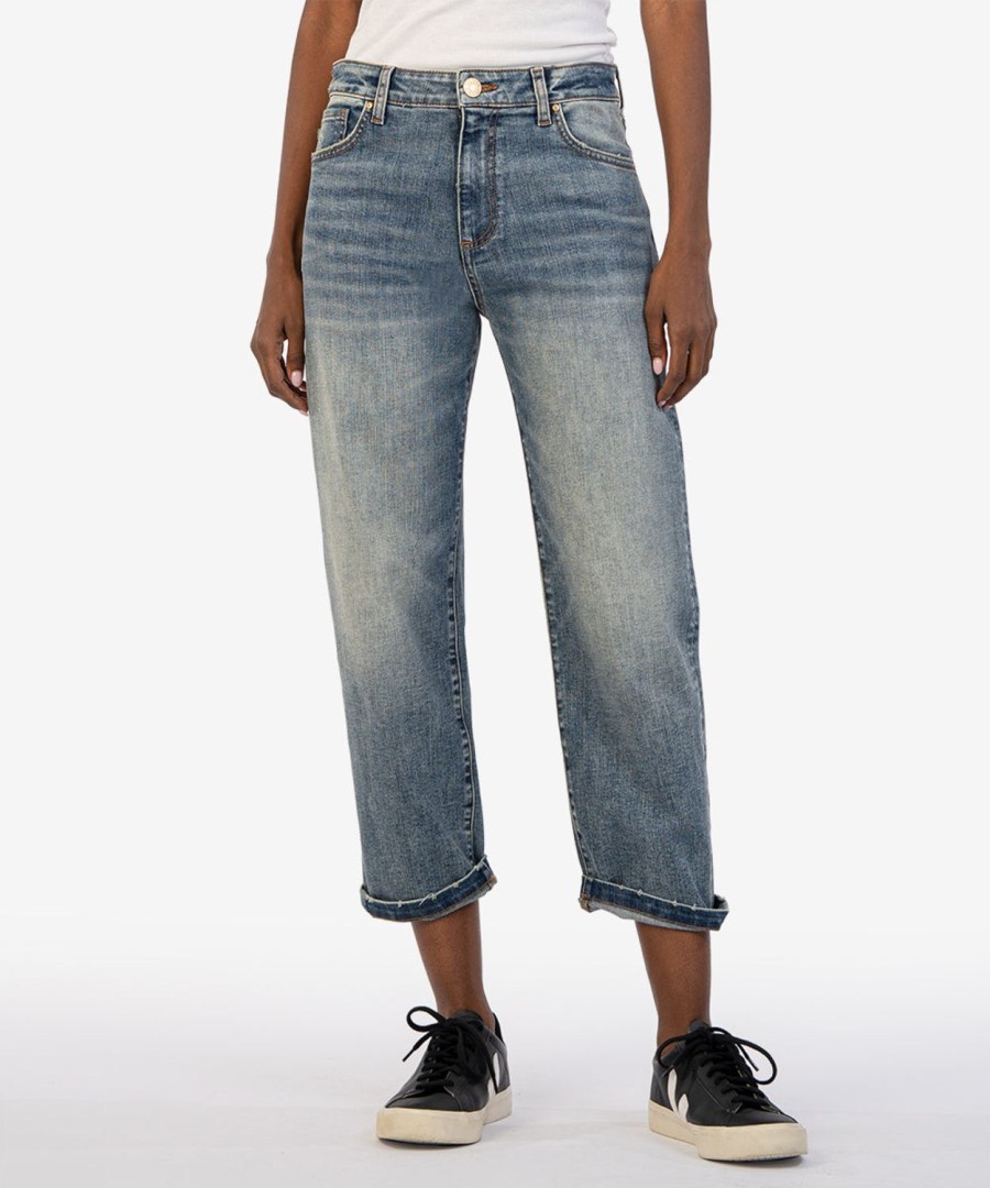 Denim Kut from the Kloth | Sienna Baggy Boyfriend Crop Shaped W/Med Base Wash